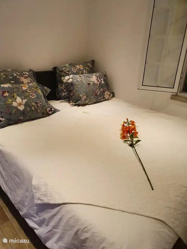 Schlafzimmer 1 mit Doppelbett