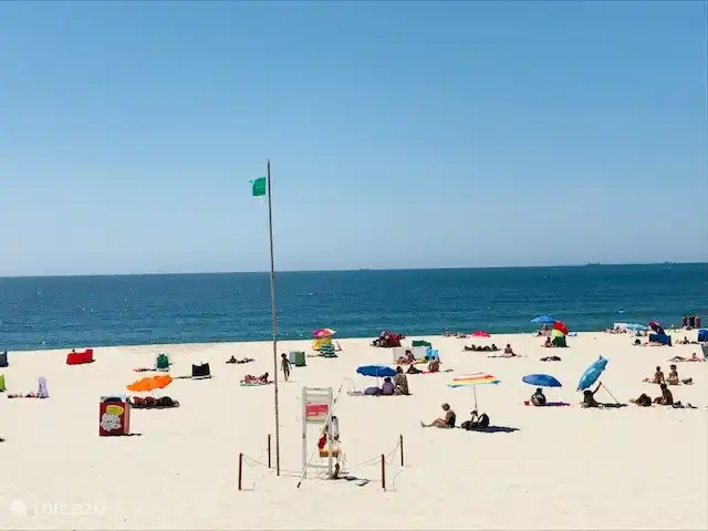 Die Strände von Barra und Costa Nova. Dies ist in der Nähe von Aveiro.