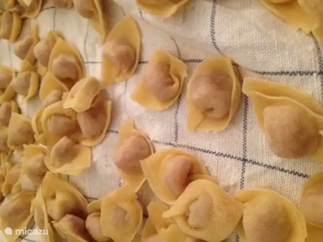 Cappelletti gemaakt tijdens de Italiaanse kookworkshop