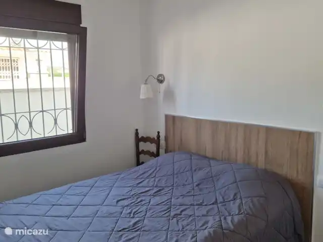 Casa Pescador 'Triadors' Vinaròs en España, Costa del Azahar, Vinaroz - casa vacacional Bonita 3ª habitación doble con ventilador de techo y cama de 140x200