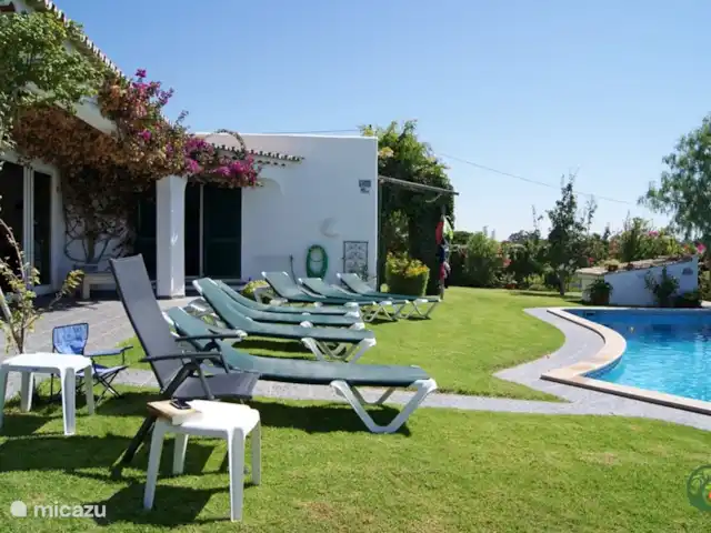 Villa Laranjeira en Portugal, Algarve, Albufeira - villa Elige lo que quieras: ¿sol o sombra?