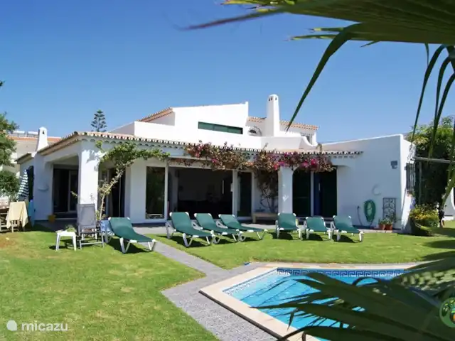 Villa Laranjeira en Portugal, Algarve, Albufeira - villa Tumbonas para todos