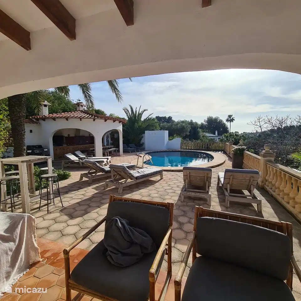 Blick von der Außenlounge