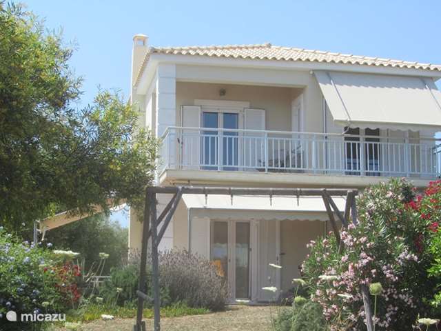 Holiday home in Greece, Peloponnese, Kamaria-Finikounda – villa Stroungitsa Villa