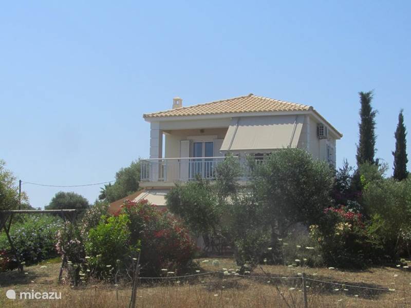 Vakantiehuis Griekenland, Peloponnesos, Kamaria-Finikounda Villa Stroungitsa Villa