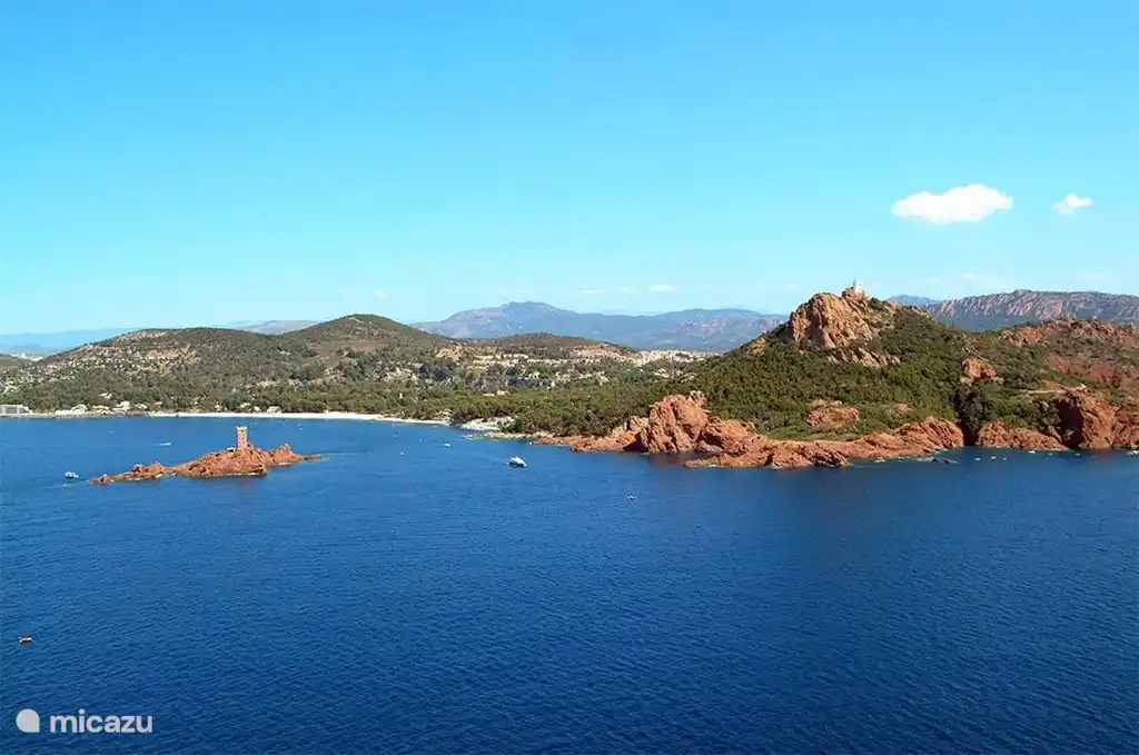 l'Ille d'Or vom Meer entfernt