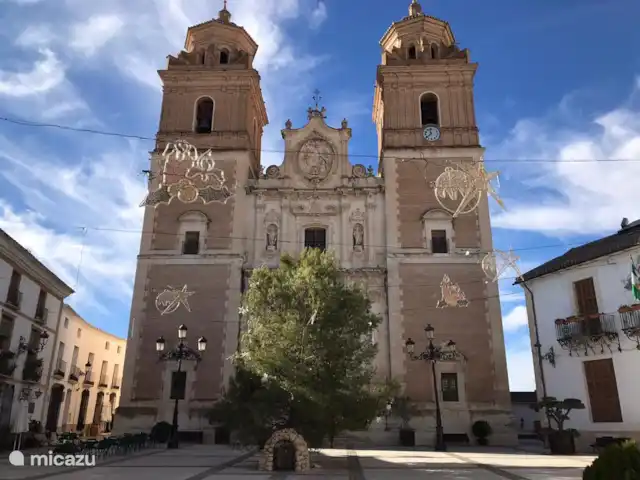 Finca Mi Casita | Espagne, Andalousie, Velez Rubio - finca La belle église de Velez-Rubio.