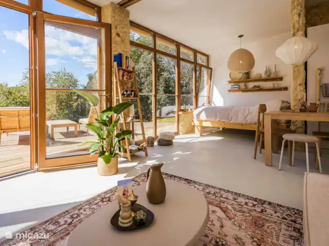 Lesgrabous huren in Frankrijk, Dordogne, Les Eyzies-de-Tayac-Sireuil - vakantiehuis De living