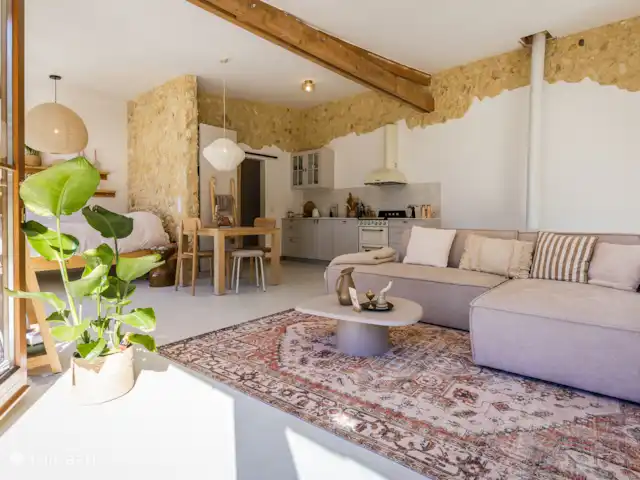 Lesgrabous huren in Frankrijk, Dordogne, Les Eyzies-de-Tayac-Sireuil - vakantiehuis De living