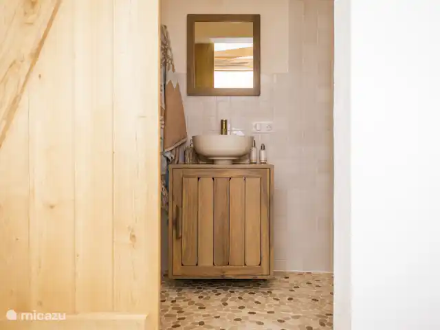 Lesgrabous huren in Frankrijk, Dordogne, Les Eyzies-de-Tayac-Sireuil - vakantiehuis Badkamer