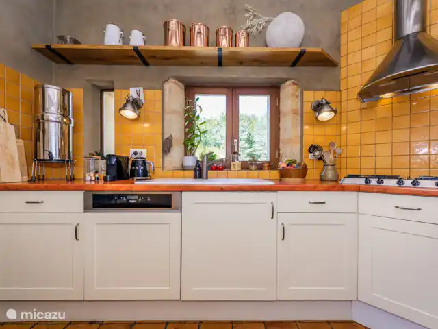Lesgrabous huren in Frankrijk, Dordogne, Les Eyzies-de-Tayac-Sireuil - vakantiehuis Keuken