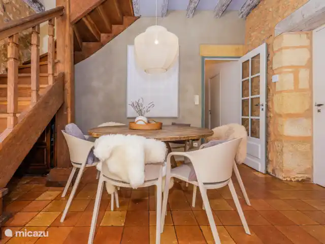Lesgrabous huren in Frankrijk, Dordogne, Les Eyzies-de-Tayac-Sireuil - vakantiehuis Eethoek