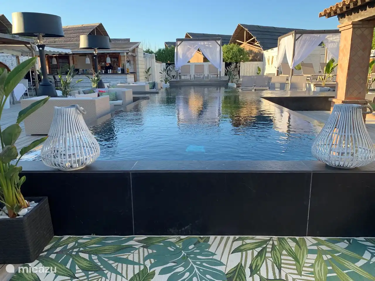 Tiki Thai Tiki Spa en genot om te zijn en te relaxen