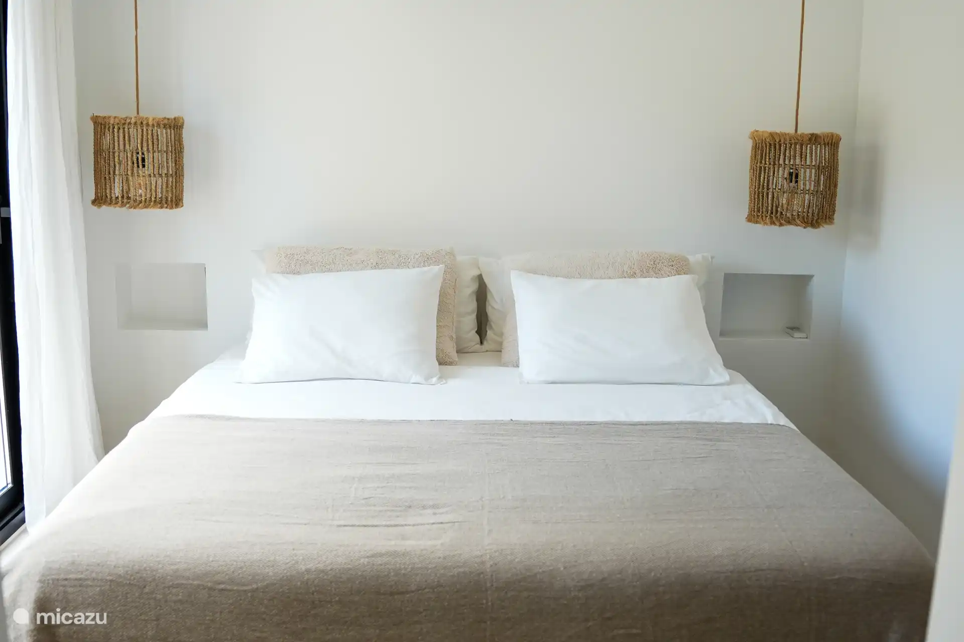 Master bedroom with en-suite bathroom