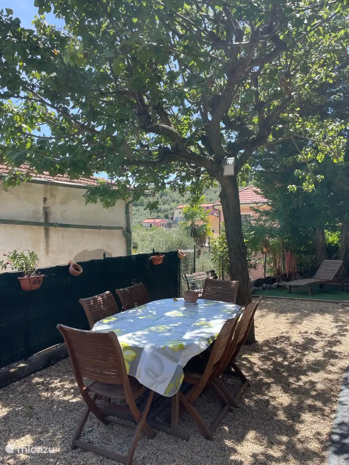 Patio delantero