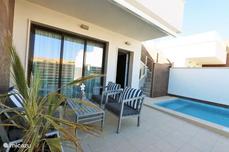 Rent Modern Bungalow With Private Swimming Pool In San Pedro Del Pinatar Murcia Micazu