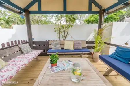 Vakantiehuis Curaçao, Banda Ariba (oost), Jan Thiel vakantiehuis Verborgen parel Jan Thiel Gemeenschappelijke palapa
