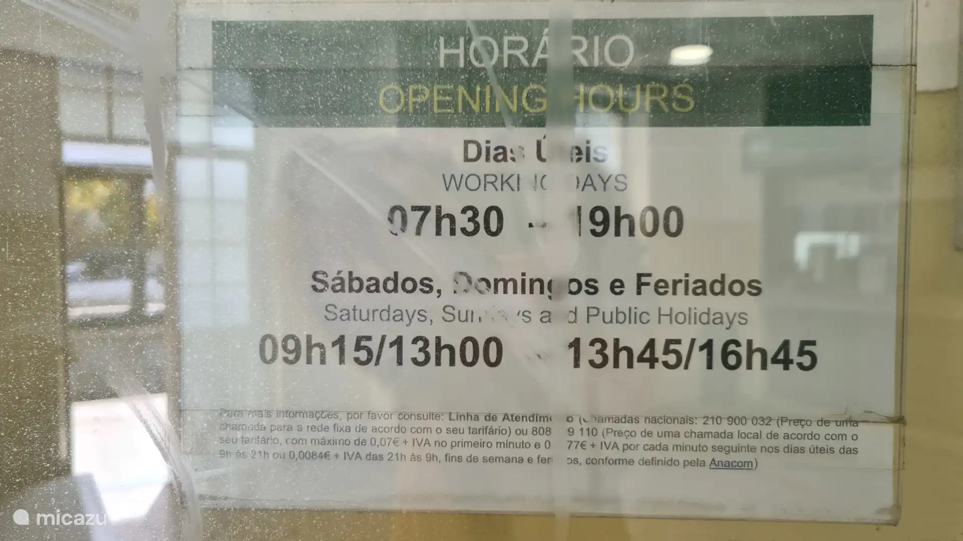 Openingstijden ticketoffice station São João do Estoril. Aan te raden omdat de ticketmachines erg ingewikkeld zijn!