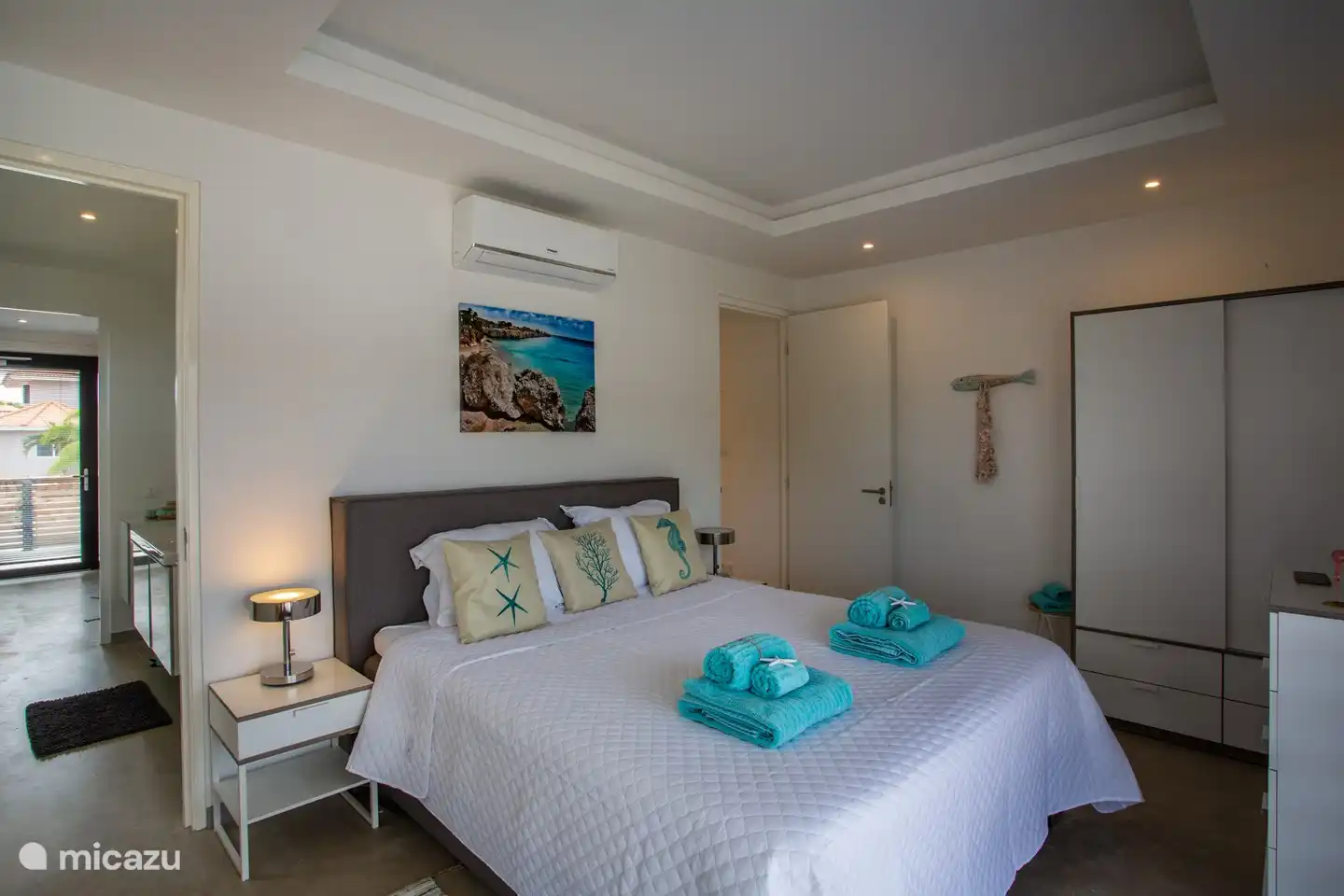 Chambre 3 donnant sur la piscine