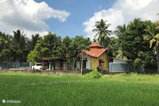 Vacation rental Sri Lanka – bungalow Surevi Villa