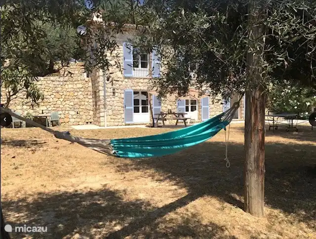 Détendez-vous dans le jardin