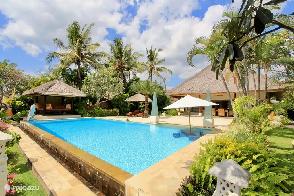 Villa Surgawi en Indonesia, Bali, Dencarik - Villa