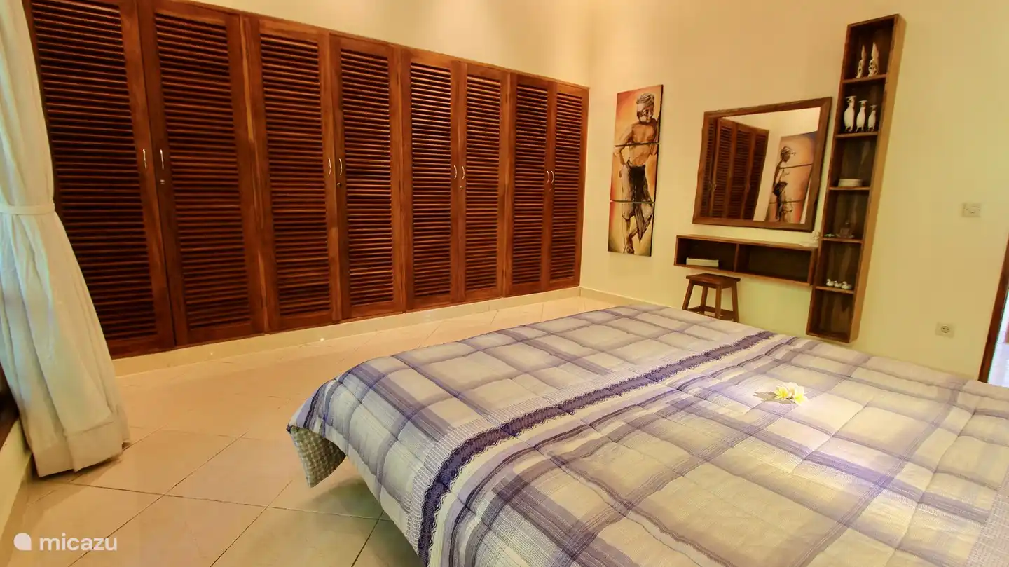 recámara de 16 m2, con amplio closet y caja de seguridad en ambas recámaras