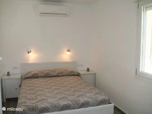 Villa Médina - Moraira | Espagne, Costa Blanca, Moraira - villa La deuxième chambre au dernier étage, avec un lit double.
