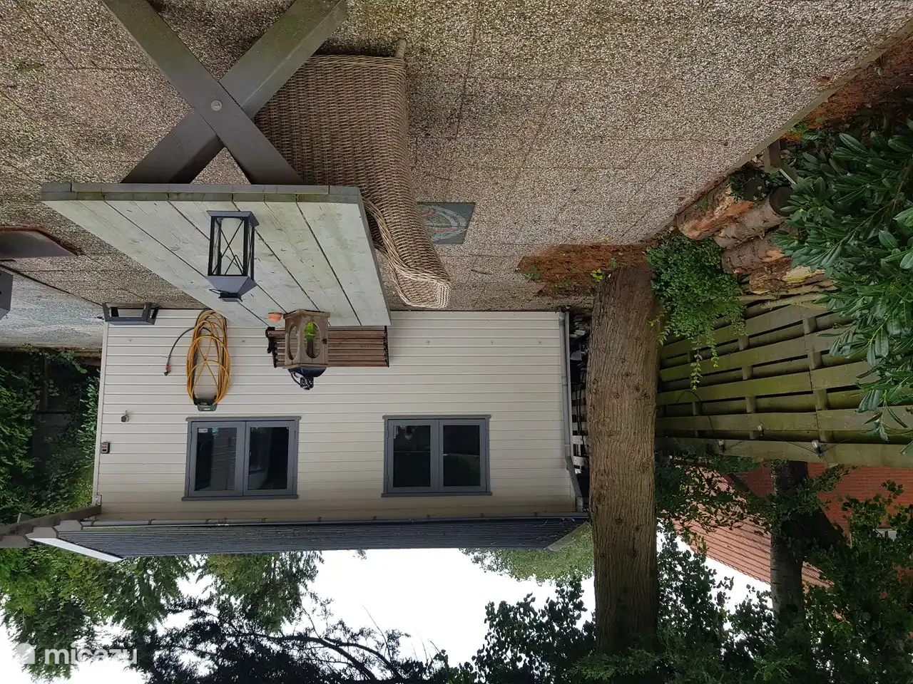 Place derrière le Chalet