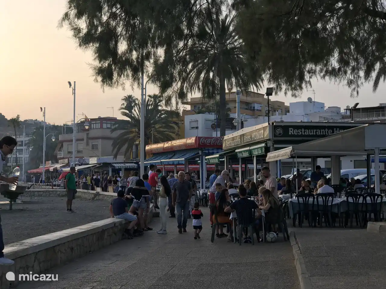 Authentieke visrestaurants waar de vis voor je neus wordt gegrild vanuit een bbq boot