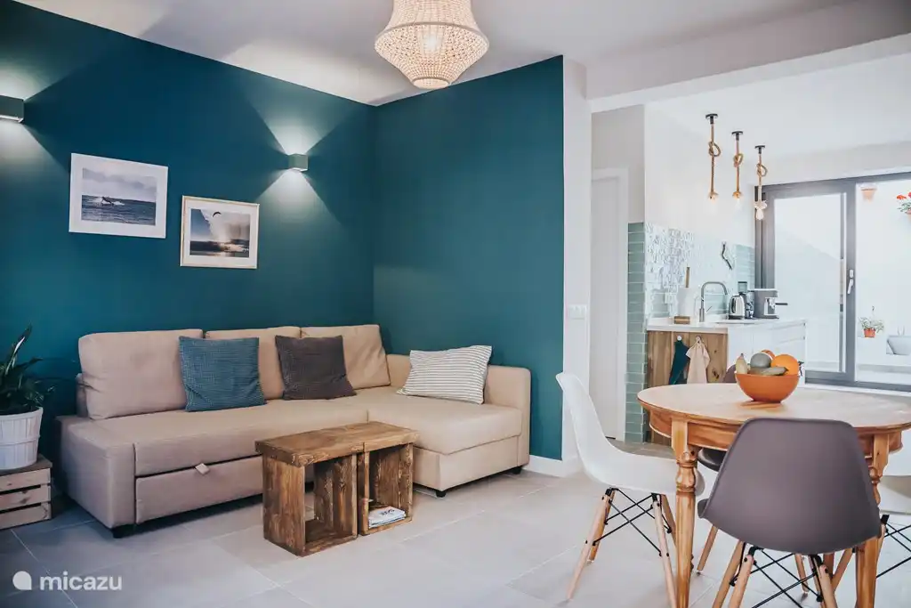 Salon with bedsofa (for 2 persons)