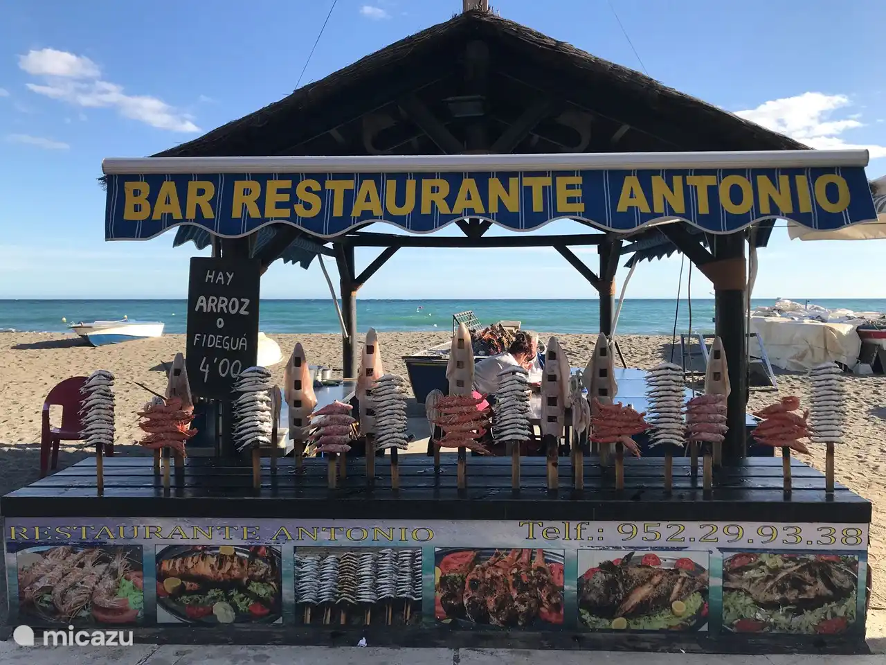 Aan het einde van El palo (25 minuten lopen) heb je Bar Antonio. Aanrader voor heerlijke vis.