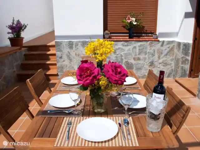 Villa la Noria | Espagne, Costa del Sol, Comares - villa Salle à manger en plein air avec des tables supplémentaires pour les grands groupes !