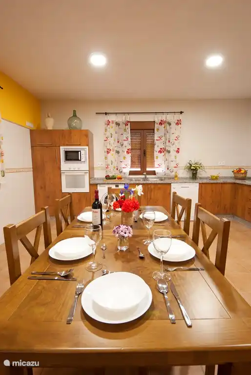 Voll ausgestattete Küche!