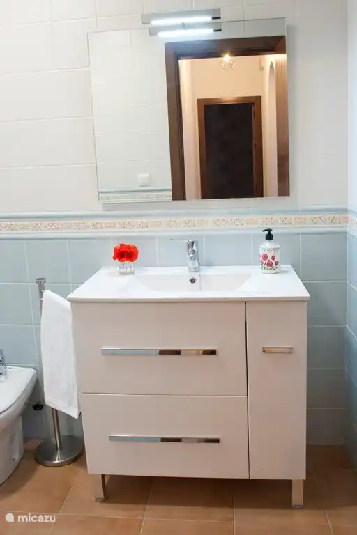 Ein weiteres der 5 Bäder.