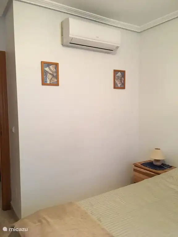 2019 SLK 2 en bas à droite c - Air conditionné