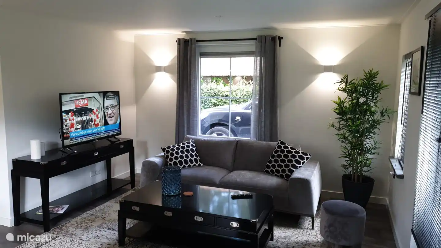 Woonkamer. Vakantiehuis Salland Huys, Heeten, Nederland.