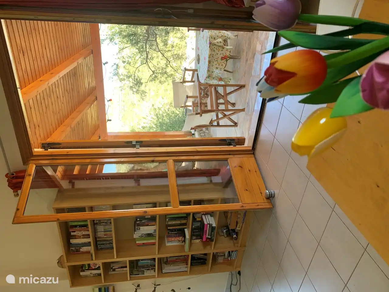 View to the veranda with seating.