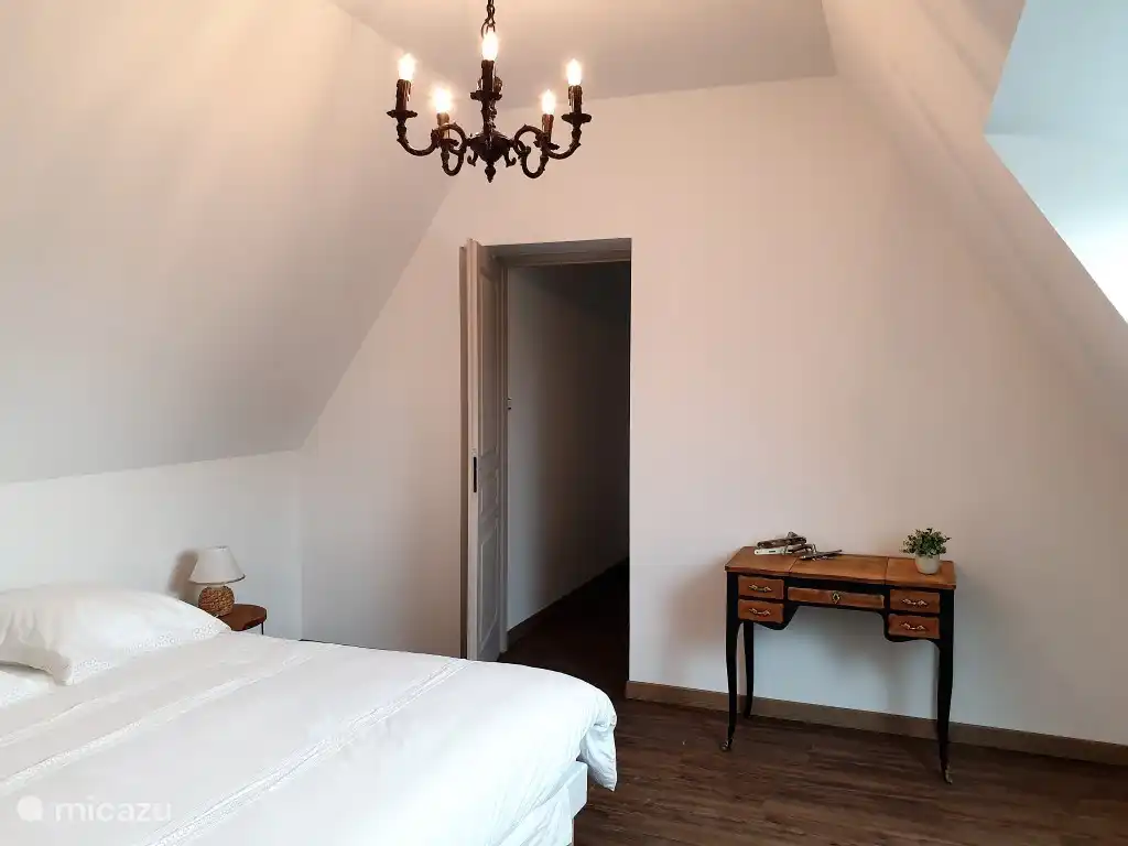 1. Stock Schlafzimmer mit eigenem Bad