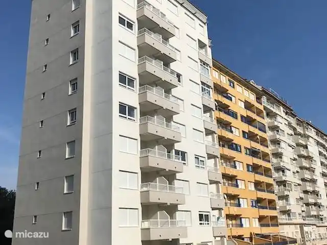 Playa Solar en España, Costa Blanca, Campoamor - apartamento Bloque de apartamentos