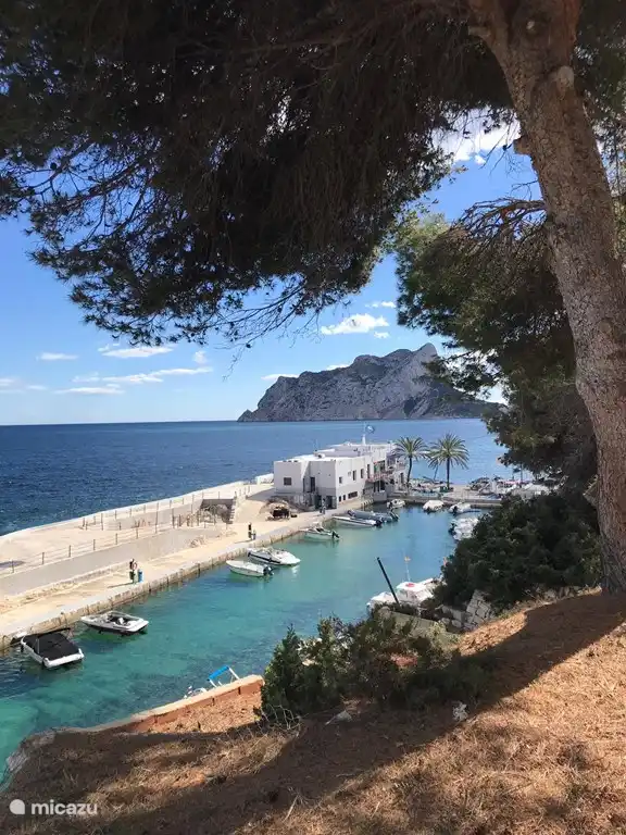 Les Bassetes, auch zu Fuß über den ökologischen Weg erreichbar