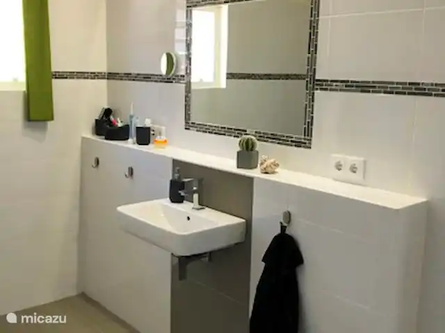 Location de Vacances Curaçao, Banda Abou (ouest), Fontein, maison de vacances - Maison Amandus Salle de bain 1