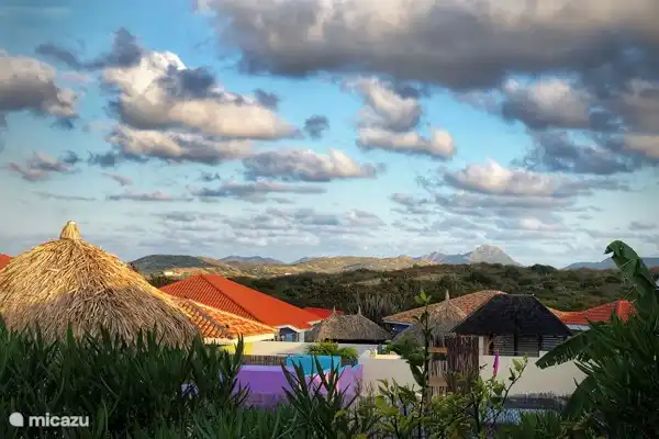 Blick auf die Berge von der Terrasse