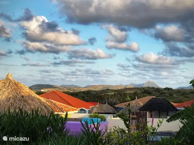 Location de Vacances Curaçao, Banda Abou (ouest), Fontein, maison de vacances - Maison Amandus Vue sur les montagnes depuis la terrasse
