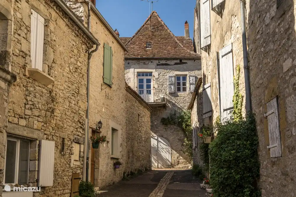 Eén van mooie straatjes van Martel.