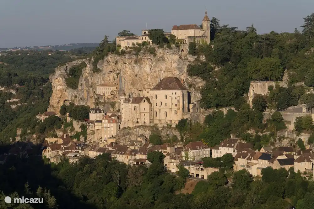 Rocamadour. Na Lourdes de belangrijkste bedevaartplaats van Frankrijk.