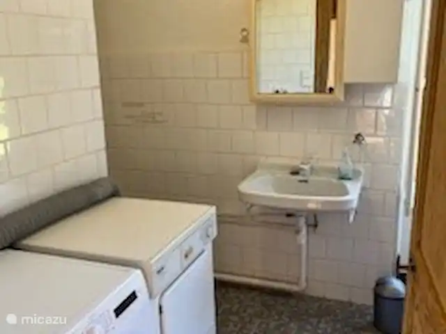 La Gare de Magnette | France, Allier, Magnette - maison de vacances Salle de bain à l’étage