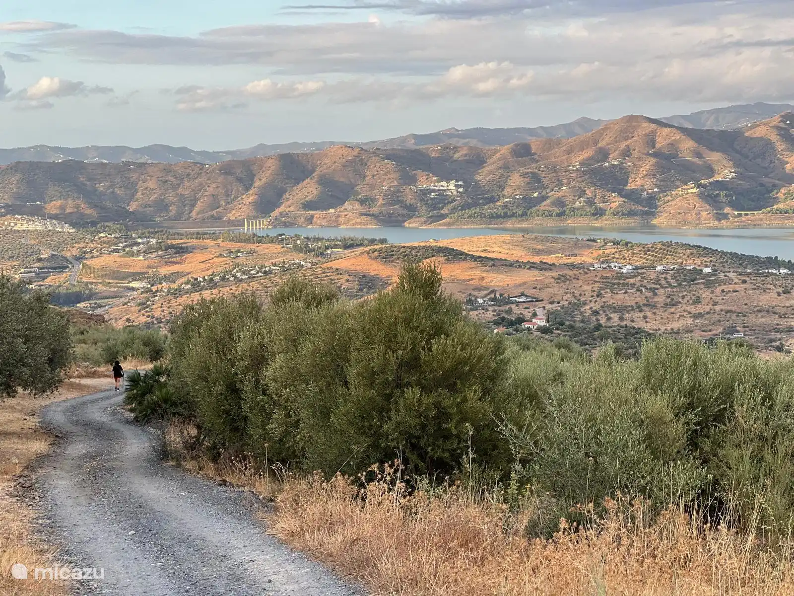 Wandeling vanaf het huis langs het meer van Viñuela 