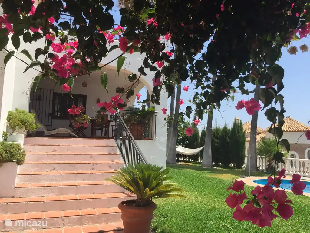 Der Garten mit privatem Pool