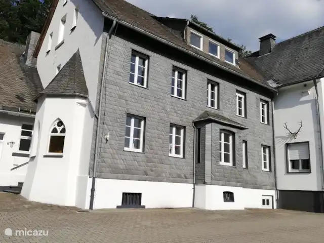 Location de Vacances Allemagne, Sauerland, Siedlinghausen - Winterberg, appartement - Jagdschloss Siedlinghausen 1 L'appartement au premier étage.